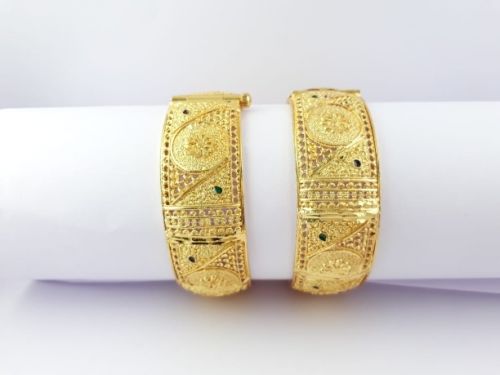 Gold Plated Pair Of Bangle (Code: 1L5L)Gold Plated Pair Of Bangle (Code: 1L5L) GOLBYB6W8