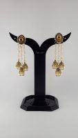 Pair Of Earrings (Code: 1L8D)PAI75HPV83