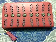 Stunning Clutches (Code: 193J)STUADH1L0